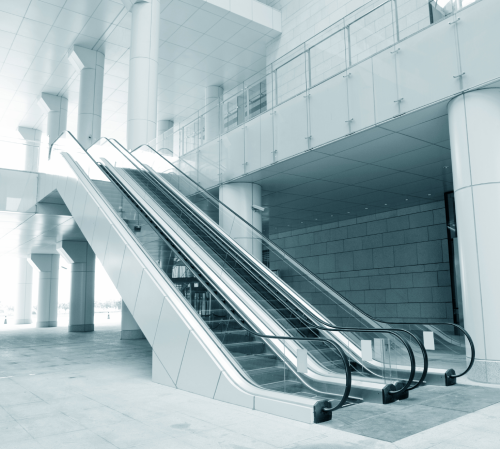 Escalator dans un b&acirc;timent